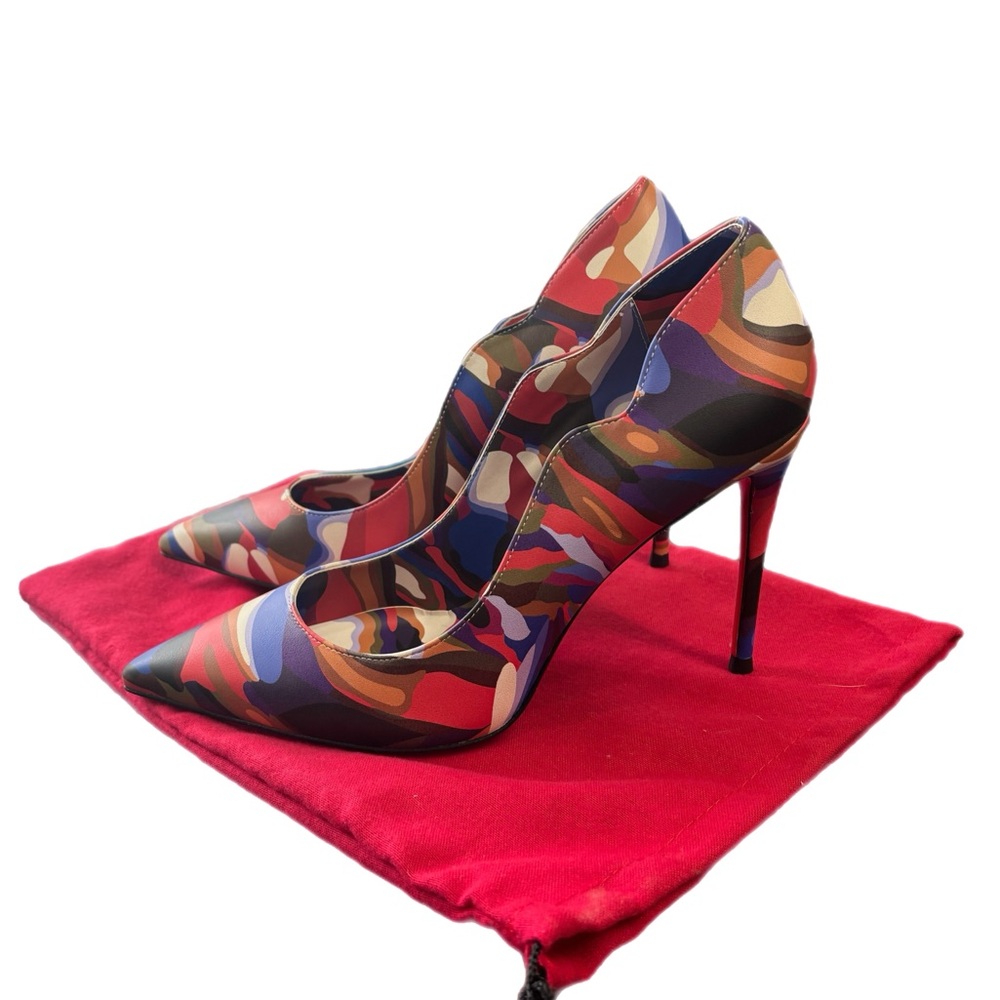 Christian Louboutin Décolleté Hot Chick 100 - NWT